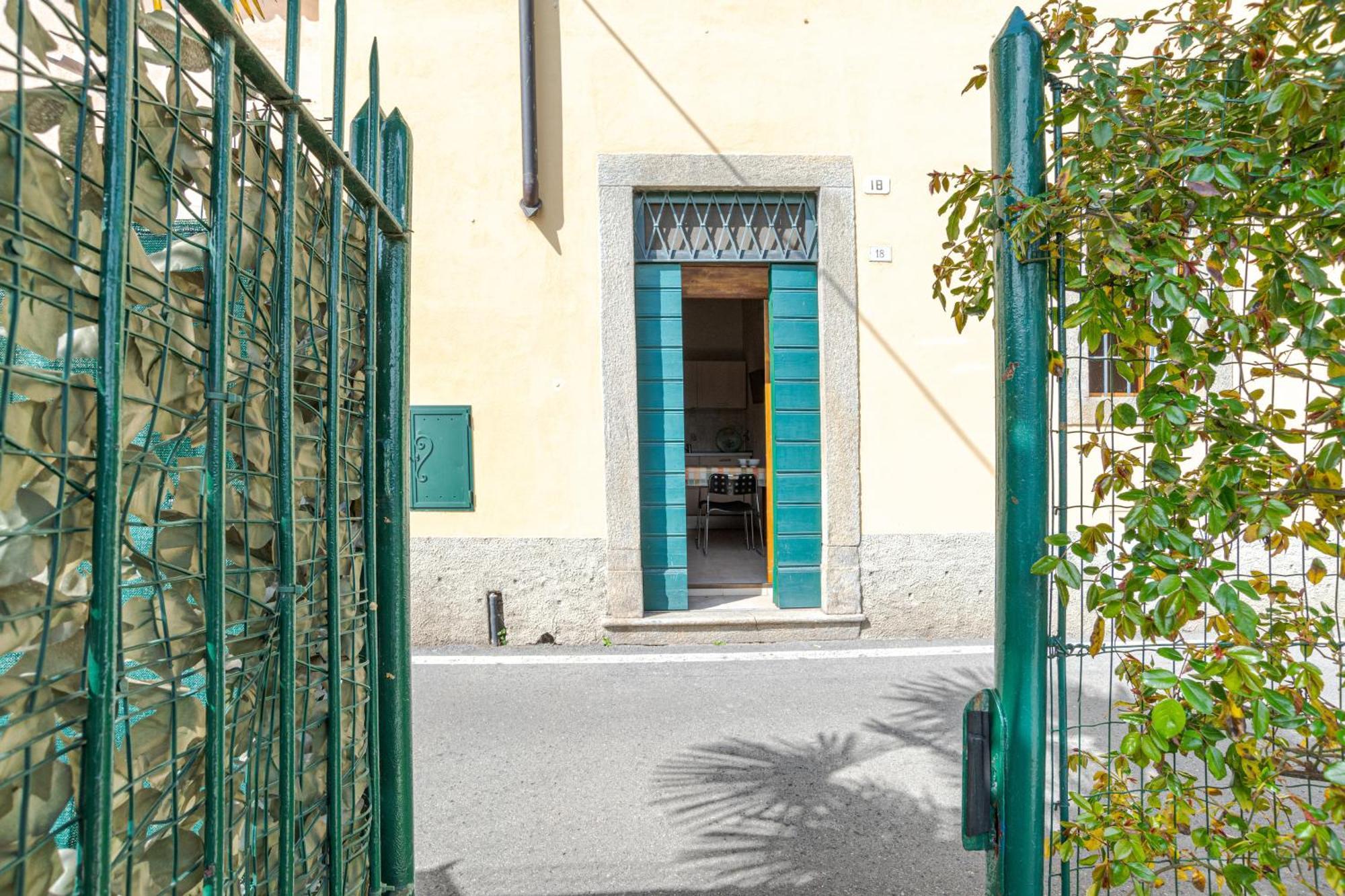 Casetta Al Lago Mezzegra Exterior photo